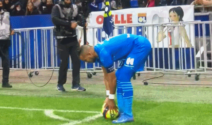 “这才是真正的足球”，特朗普提议给美式橄榄球改名（特朗普建议美式橄榄球改名：称“真正的足球”另有所指）