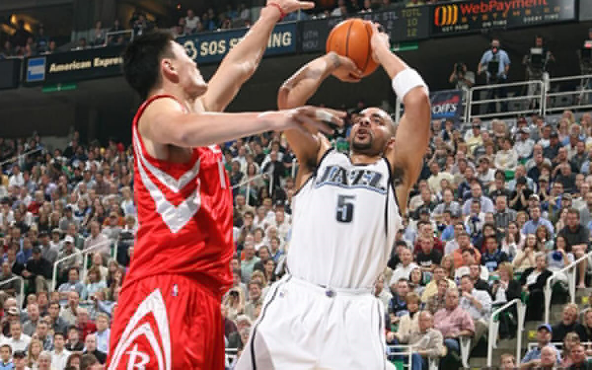 斯波：韦尔的进步源于日复一日的努力，胶着比赛让他增长经验（斯波：韦尔靠日积月累稳步提升，拉锯战为他增添实战经验）