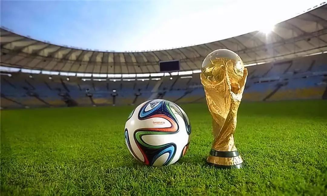 中超俱乐部财政状况恢复中（中超俱乐部财务逐步回暖）