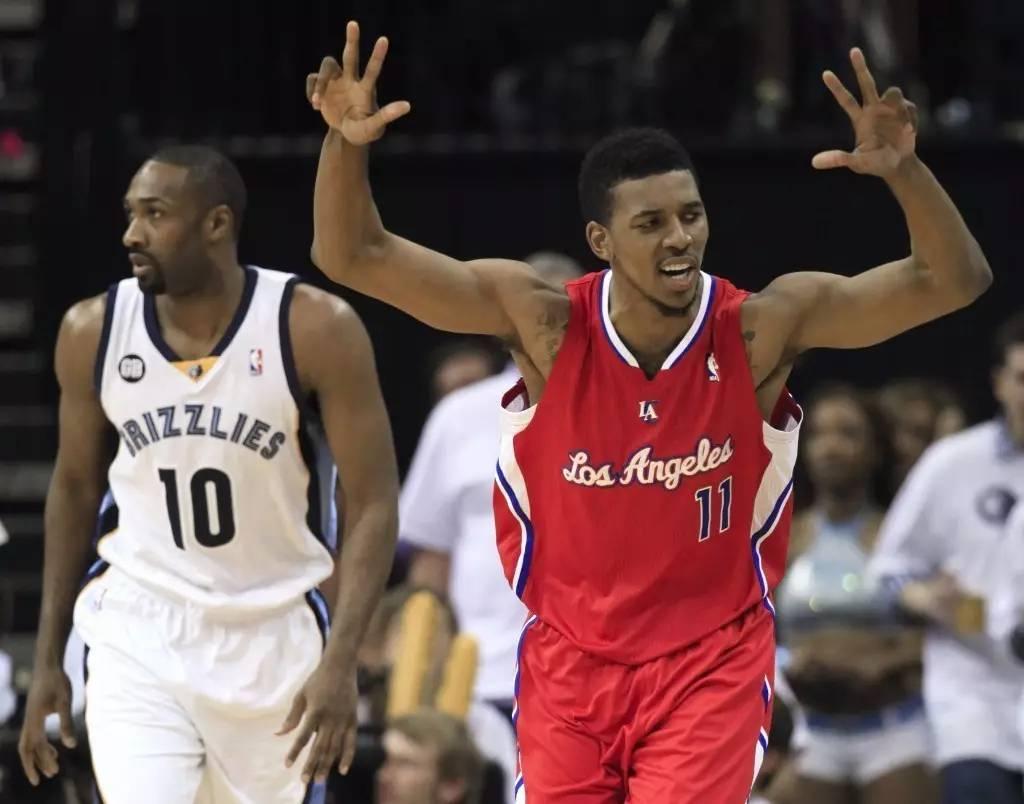 他终于等到属于自己的掌声（属于他的掌声终于响起）