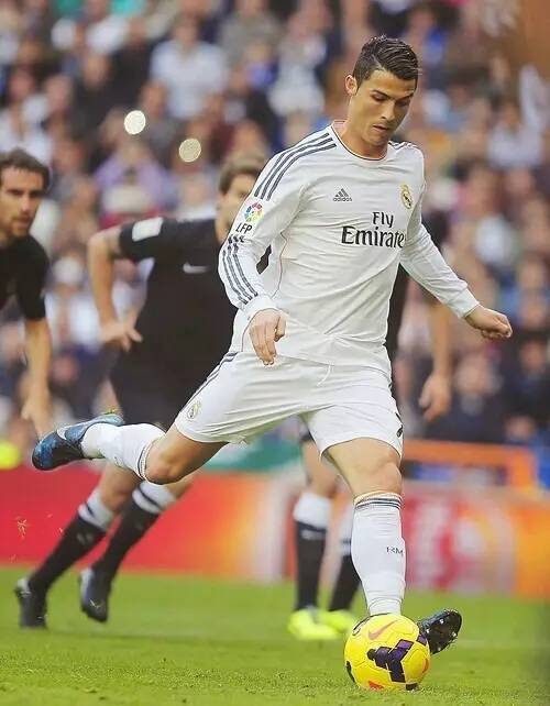 德科：冬窗很难引进适合巴萨的球员，球队现在状态良好（德科：冬窗难签适合巴萨的球员，球队状态正佳）