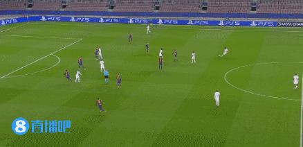 泪目！足协杯冠军奖杯被带回工体，放在已故球迷杨雪的座位旁