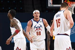 米兰达：很少有人能和斯帕莱蒂关系好，他的为人我还是不说了（米兰达：能与斯帕莱蒂相处融洽的人很少，他的人品我不便评价）