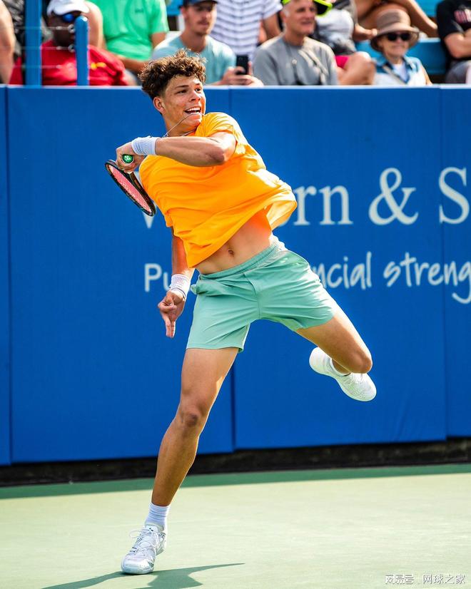 郑钦文在关 郑钦文在关